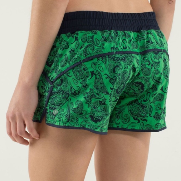 Lululemon Shake & Break Shorts - Picture 2 of 6